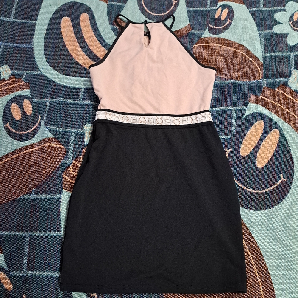 🌈BODY-CON DRESS W/LACE PANELS-S - Picture 3 of 7